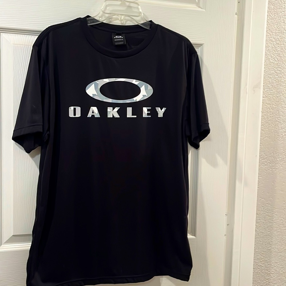 Oakley size XL